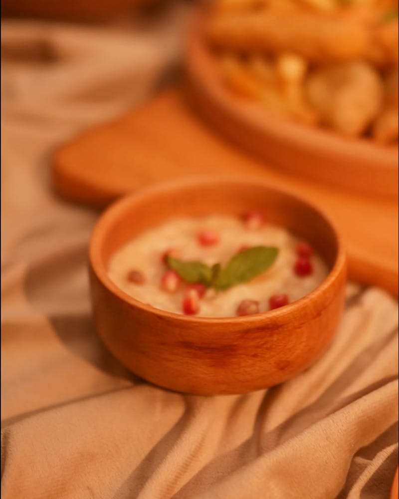 Bowl for sauces and ingredients - woodin water