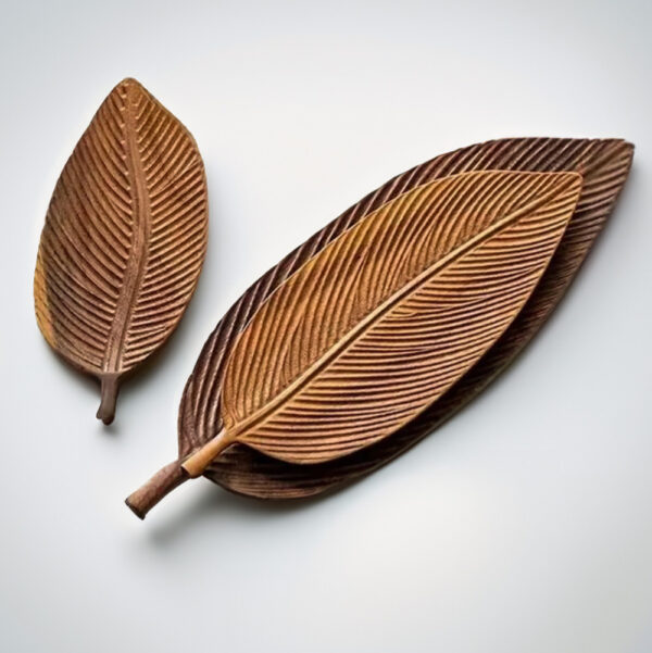 Wooden leaf refreshment plate (set of 3) - woodin water